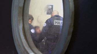 image: 100 jours avec la police de Normandie