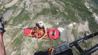 image: 100 jours avec les secours en hélicoptère