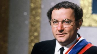 image: Coluche, il aurait eu 80 ans : l'histoire d'un mec qui nous manque