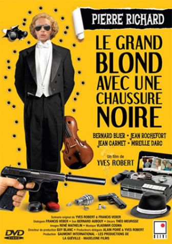 image: Le grand blond avec une chaussure noire