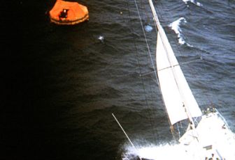 image: Vendée Globe 1996-1997 : une course en enfer